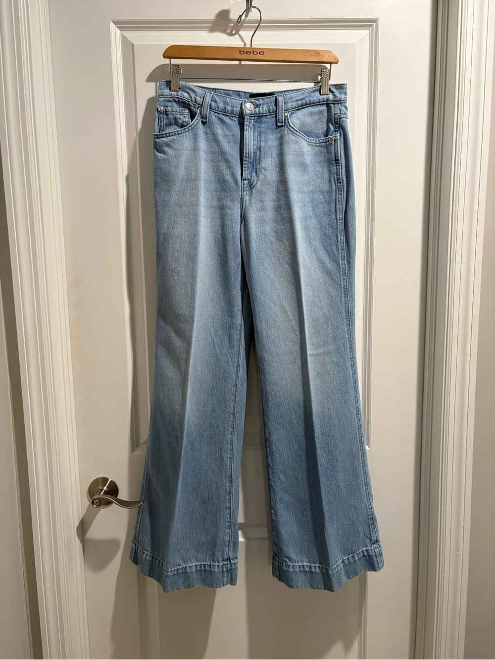 7 For All Mankind Light Blue Wide Leg Jeans Dojo  size 7